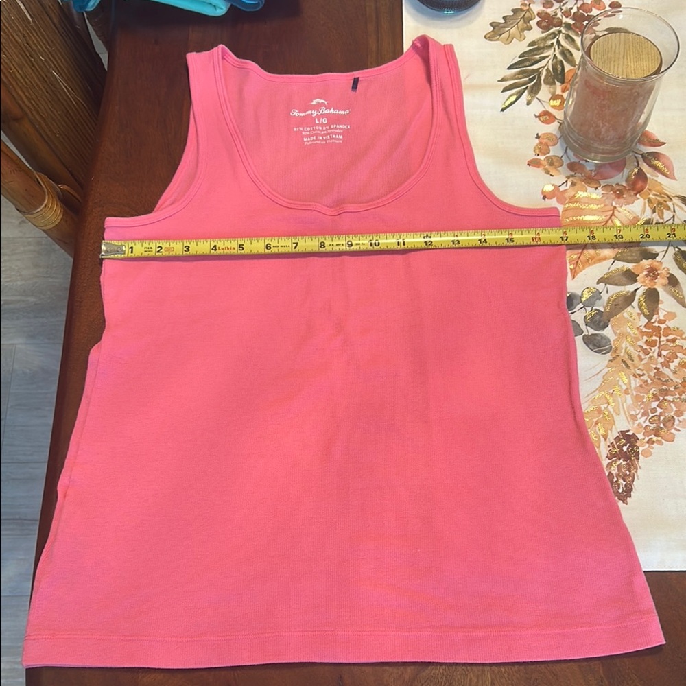 Tommy Bahama Fitted Pink Tank Top